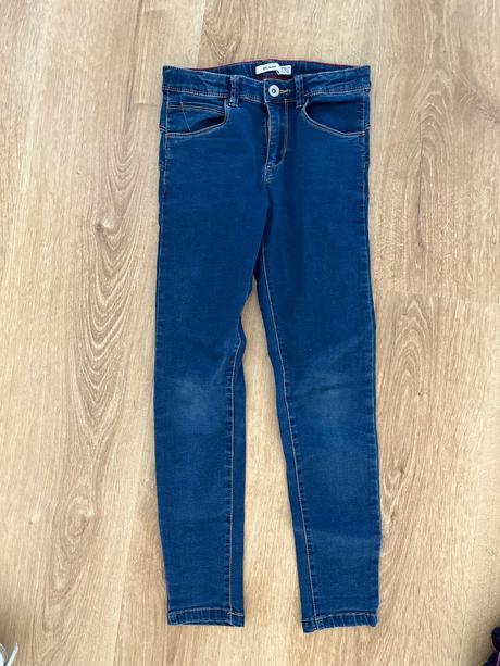 Pohodlne strecove rifle makka riflovina, skiny,146