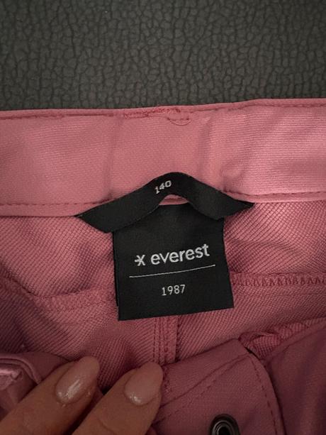 Turistické nohavice, 140