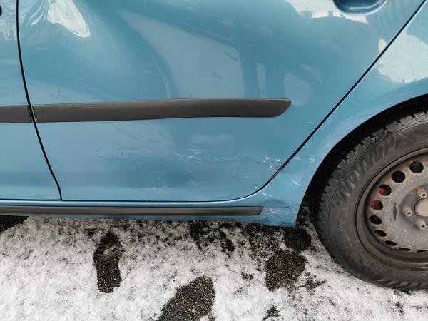 Prečo poisťovňa nepreplatí opravu prahu po nehode?