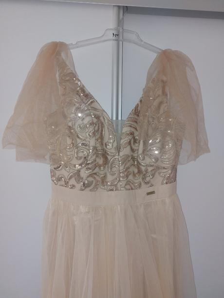 Dámske spoločenské šaty, l