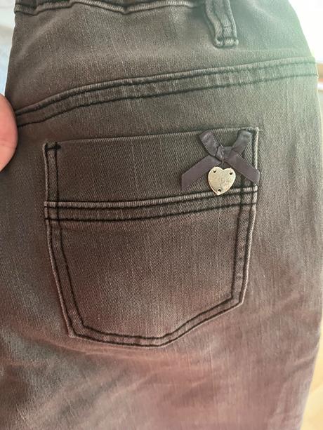 Luxusne rifle s kamienkami, 164