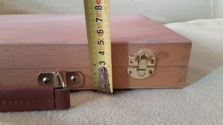 Predám drevený kufrík na maĺovacie potreby., 