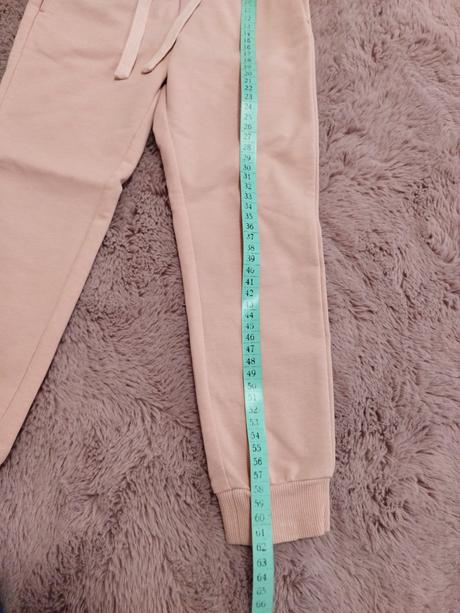 Tepláčiky gate, gate,116