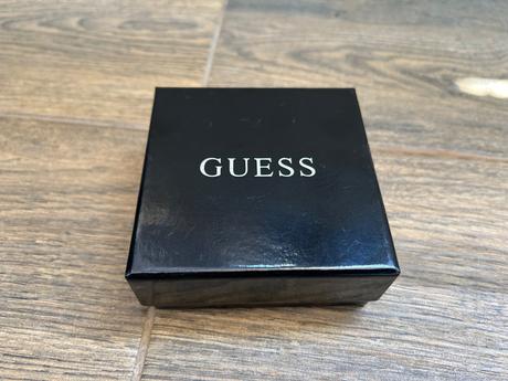 Guess náhrdelník, guess
