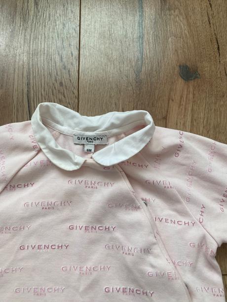 Detske dupacky givenchy, 68