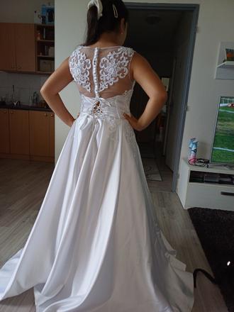 Šaty na 1.sv.prijimanie, 158