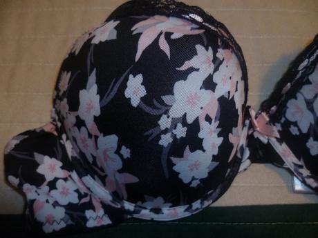 Dámska spodná bielizeň, 80c