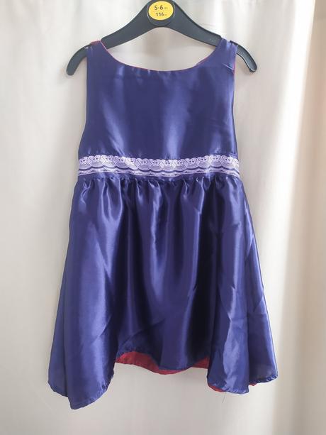 Dievčenské spoločenské obojstranné šaty, 110