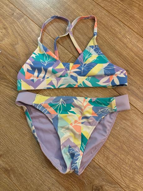 Dvojdielne plavky, 128