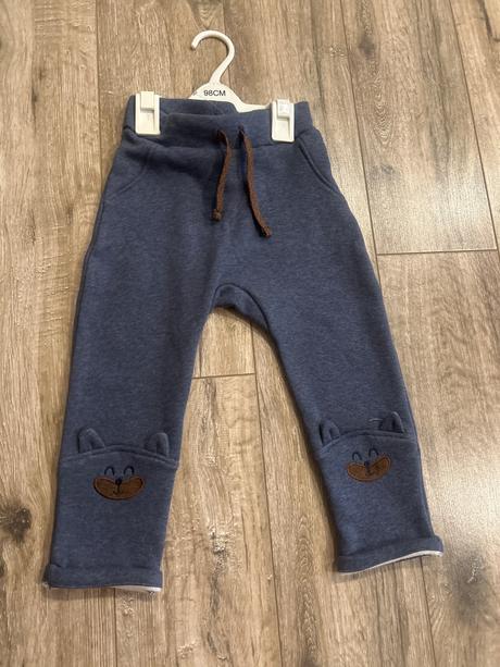 Zateplené tepláky, 98