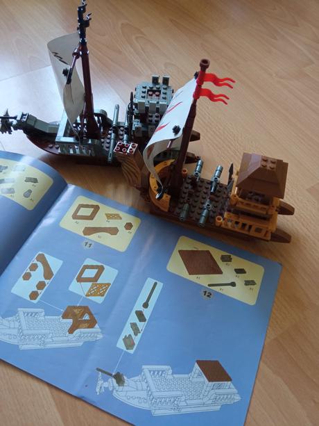 Stavebnica - dve lode a návod, 