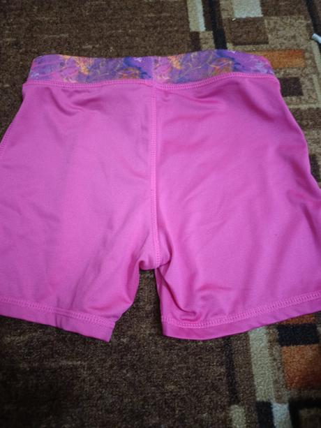 Šortky na telocvik, 134