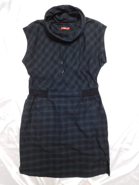 Pekne trendy karo šaty, 38