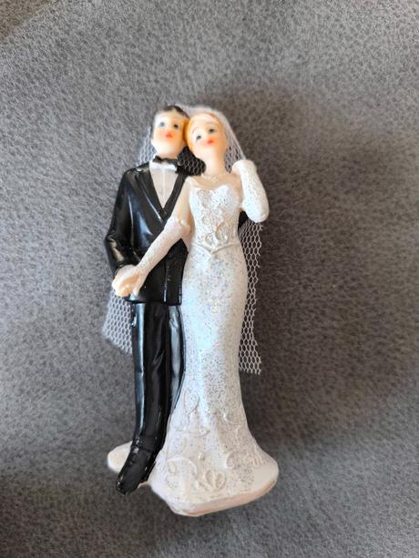 Figúrka nevesta a ženích, 