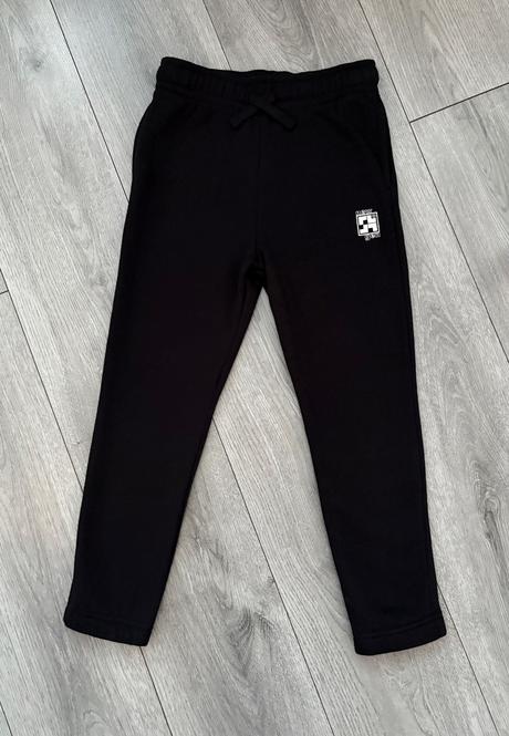 Tepláky veľ. 128, f&f,128