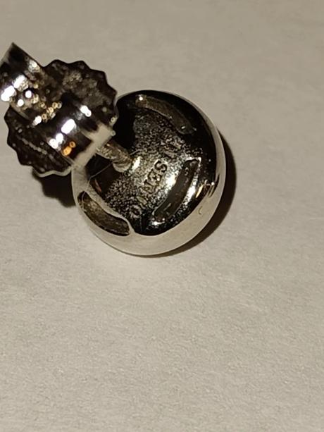 Strieborné náušnice, 