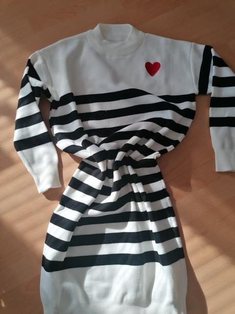 Dámske voľné pruhované šaty, l