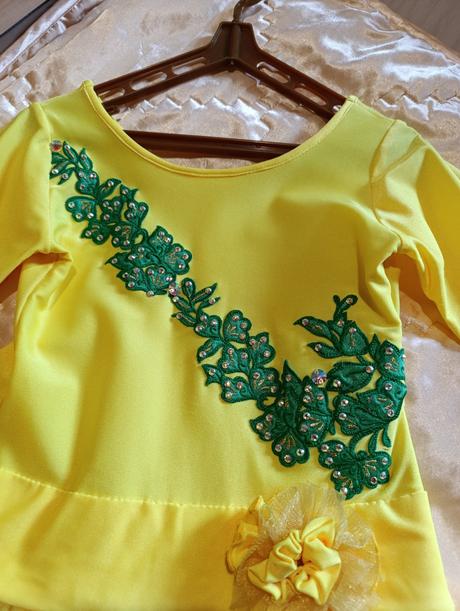 Tanečné šaty 146, 146