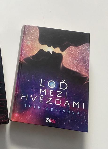 Loď mezi hviezdami, 