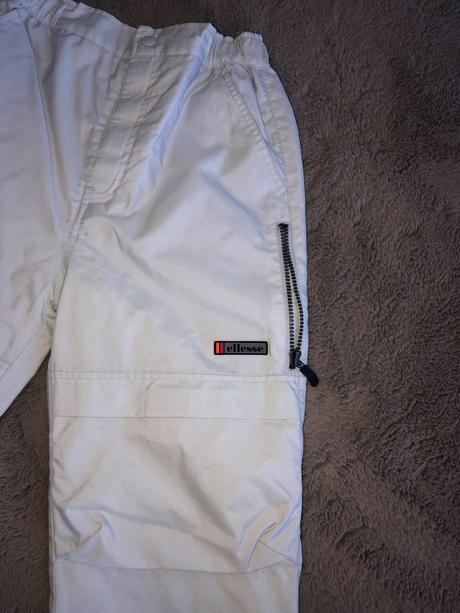 Nohavice zn. ellesse, 140