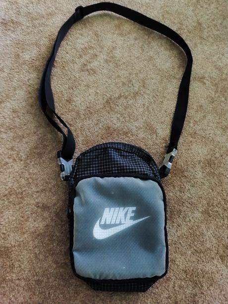Taška cez rameno nike, nike