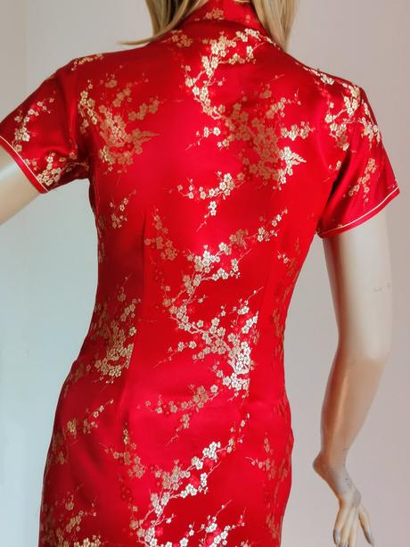 Vintage šaty z pravého čínskeho hodvábu, 36