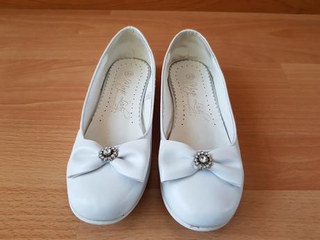 Dievčenské balerínky, 33