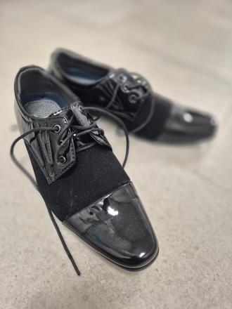 Spoločenské topánky lakovky, 37