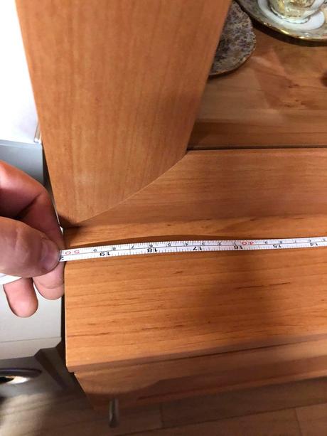 Obývačkova podsvietená stena, 