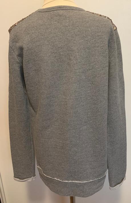 Benetton mikina s flitrami, 158