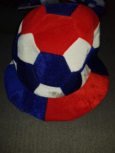 Klobuk pre fanusikov, m