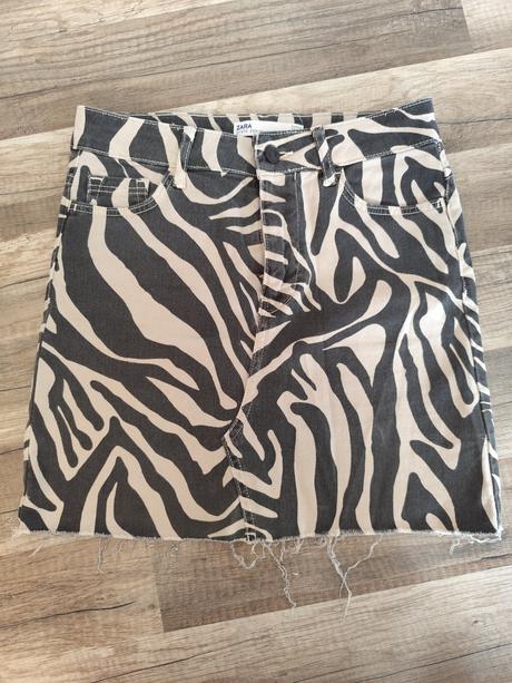 Krásna minisukňa, zara,xs