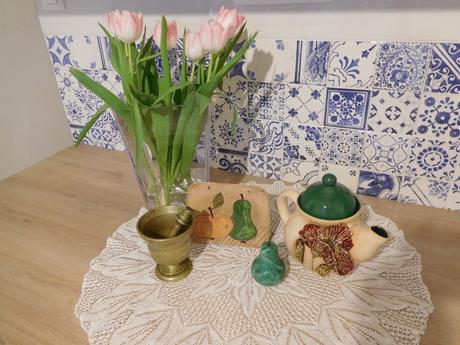 Do zelena dekorácia kuchyňe mažiar,hruška mramor,