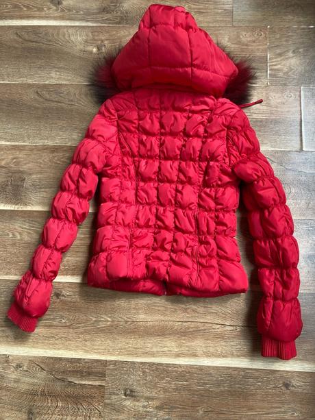 Dámska červená bunda, m