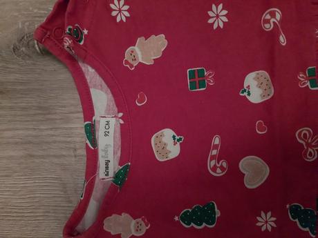 Vianočné šaty, 92