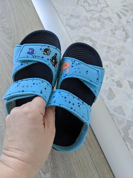 Adidas šlapky, sandále nemo, adidas,32