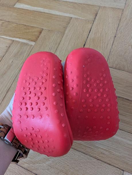 Attipas papucky, attipas,24