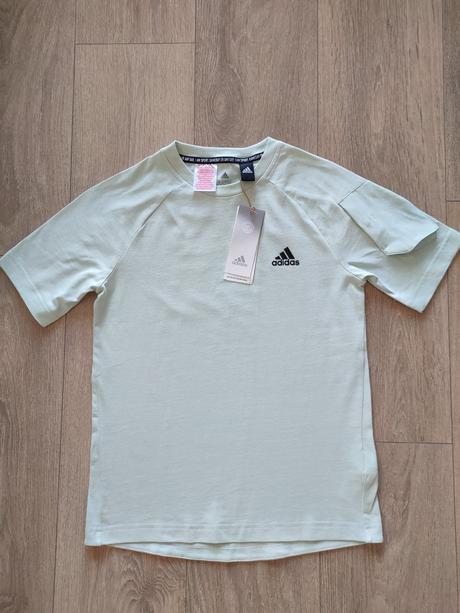 Úplne nové detské tričko adidas, 11-12 r., 152 cm, adidas,152