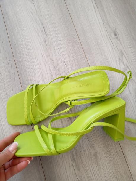 Sandále, bershka,39