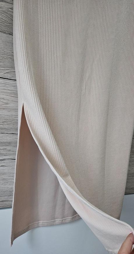 Sukna béžová, 