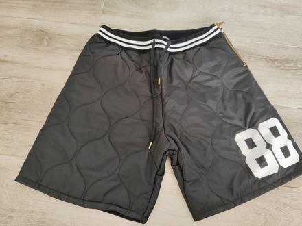 Kratase hrubé super tokyo, m / s / xs