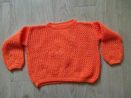 Crop top svetrík, 134