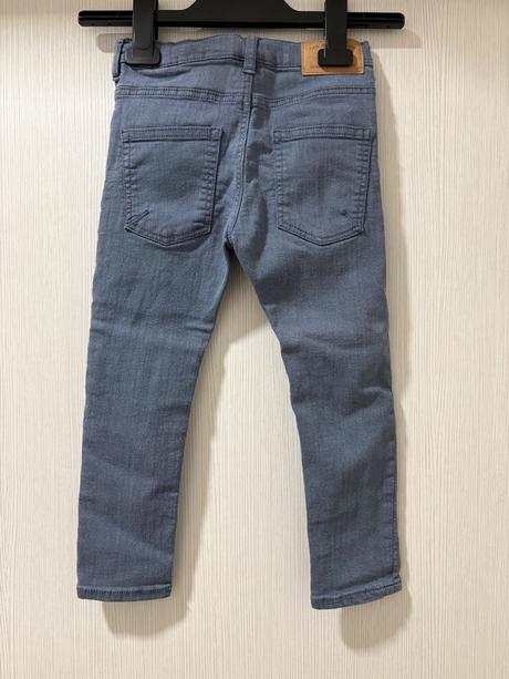 Chlapčenské rifle, zara,104