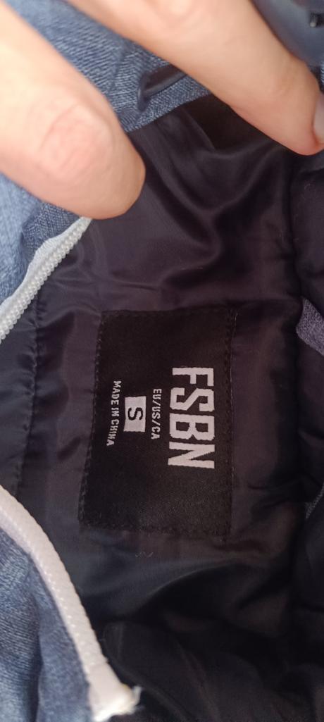 Vetrovka, new yorker,s