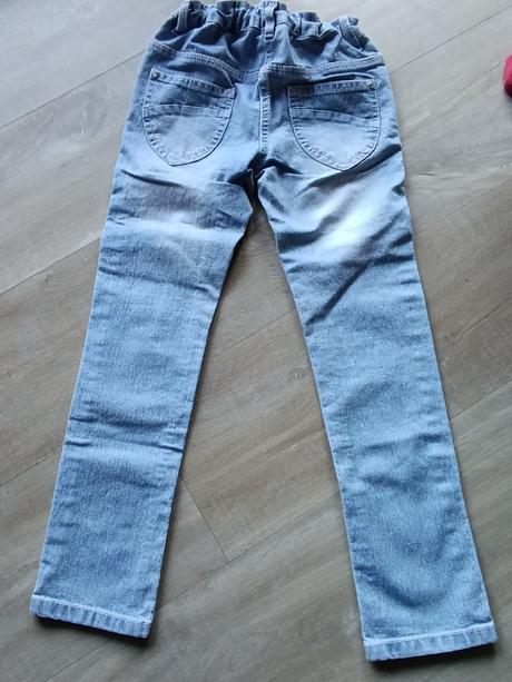 Dievčenské rifle, palomino,122