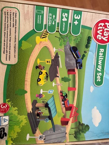 Drevené koľajnice s príslušenstvom., 