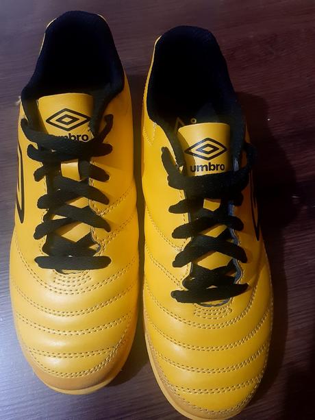 Botasky, umbro,36