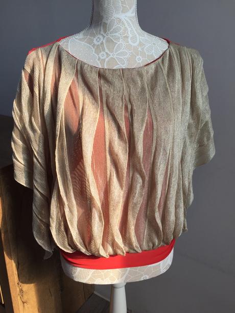 Krásna značková blúzka s, s