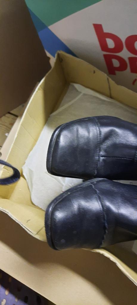 Kožené čižmy, 39