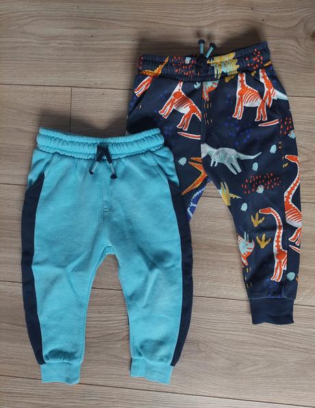 Hrubšie tepláky, f&f,92